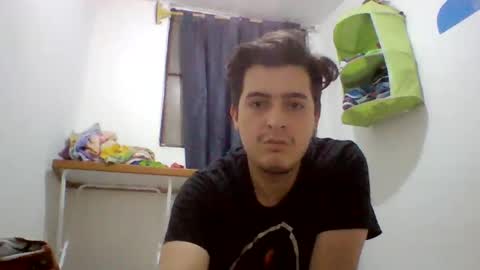 Snapshot of bigfinger125 chatting on December 28, 6:17 am Lucy and Fred online show from December 28, 6:17 am