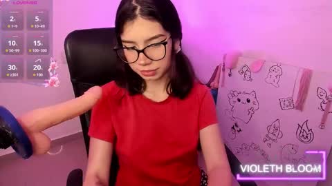 Snapshot of bigfinger125 chatting on February 7, 6:17 am Lucy and Fred online show from February 7, 6:17 am