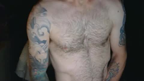 Snapshot of bigfox27 chatting on March 1, 3:41 am bigfox27 online show from March 1, 3:41 am