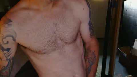 Snapshot of bigfox27 chatting on April 1, 1:12 pm bigfox27 online show from April 1, 1:12 pm