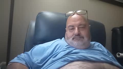 Snapshot of bigfuzzyteddybear chatting on March 31, 7:36 pm bigfuzzyteddybear online show from March 31, 7:36 pm
