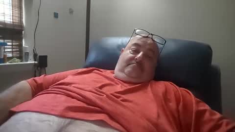 Snapshot of bigfuzzyteddybear chatting on May 19, 6:47 pm bigfuzzyteddybear online show from May 19, 6:47 pm