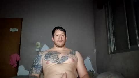 Snapshot of biggeboyy chatting on April 20, 3:09 am biggeboyy online show from April 20, 3:09 am