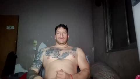 Snapshot of biggeboyy chatting on May 8, 2:06 am biggeboyy online show from May 8, 2:06 am