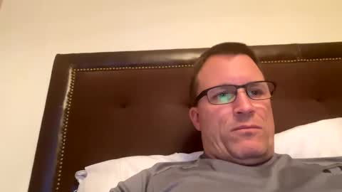 bigger22332233 online show from December 14, 1:28 am