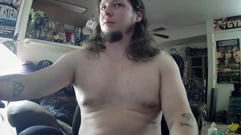Snapshot of biggerisbetter21 chatting on February 2, 2:13 pm biggerisbetter21 online show from February 2, 2:13 pm