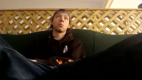 Snapshot of biggestboiiii chatting on November 5, 10:32 pm biggestboiiii online show from November 5, 10:32 pm