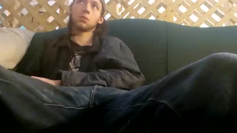 Snapshot of biggestboiiii chatting on December 4, 3:32 pm biggestboiiii online show from December 4, 3:32 pm