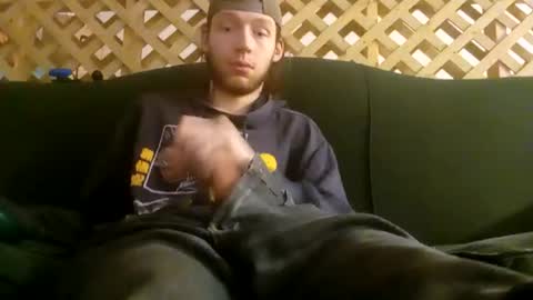 Snapshot of biggestboiiii chatting on February 28, 11:50 pm biggestboiiii online show from February 28, 11:50 pm