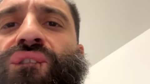 Snapshot of biggestdickyet chatting on December 3, 3:03 am biggestdickyet online show from December 3, 3:03 am