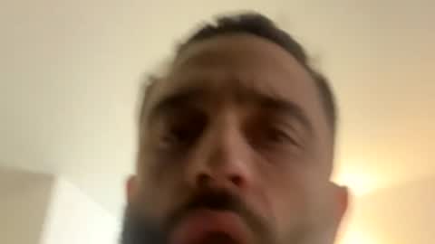 Snapshot of biggestdickyet chatting on December 17, 7:53 pm biggestdickyet online show from December 17, 7:53 pm