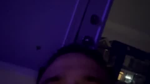 Snapshot of biggestdickyet chatting on March 1, 1:51 am biggestdickyet online show from March 1, 1:51 am