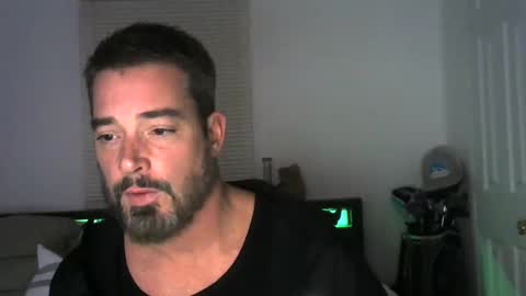 Snapshot of biggin10inch chatting on February 23, 5:56 am Gavin online show from February 23, 5:56 am