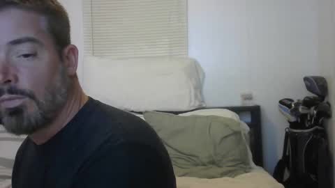 Snapshot of biggin10inch chatting on February 27, 2:21 am Gavin online show from February 27, 2:21 am