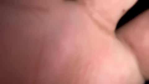 Snapshot of bigguunn chatting on December 7, 12:35 pm bigguunn online show from December 7, 12:35 pm