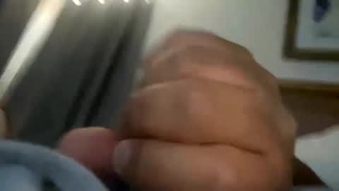 Snapshot of bigguunn chatting on December 8, 5:33 pm bigguunn online show from December 8, 5:33 pm