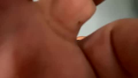 Snapshot of bigguunn chatting on January 1, 5:33 pm bigguunn online show from January 1, 5:33 pm