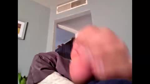 Snapshot of bigguunn chatting on November 16, 2:22 pm bigguunn online show from November 16, 2:22 pm