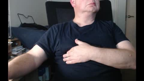 Snapshot of bighorn1981 chatting on October 10, 8:13 am bighorn1981 online show from October 10, 8:13 am