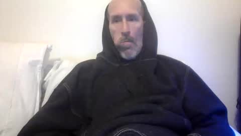 Snapshot of bighugemouthful chatting on October 30, 2:35 am Chaz online show from October 30, 2:35 am