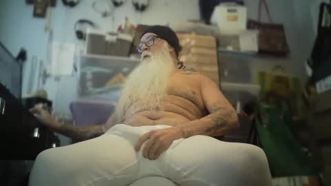 bigjeff01 online show from December 1, 4:12 pm