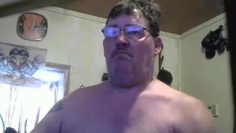 Snapshot of bigjohn41000 chatting on May 27, 8:39 pm bigjohn41000 online show from May 27, 8:39 pm