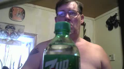 Snapshot of bigjohn41000 chatting on May 30, 9:45 pm bigjohn41000 online show from May 30, 9:45 pm