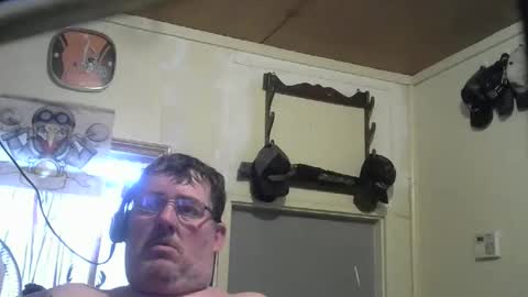 Snapshot of bigjohn41000 chatting on June 3, 10:26 pm bigjohn41000 online show from June 3, 10:26 pm