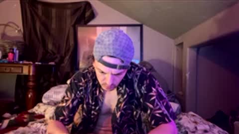 Bigkitties online show from March 17, 9:45 am