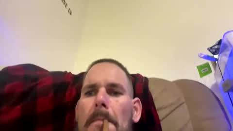 Snapshot of bigkurt92 chatting on February 28, 7:05 am bigkurt92 online show from February 28, 7:05 am