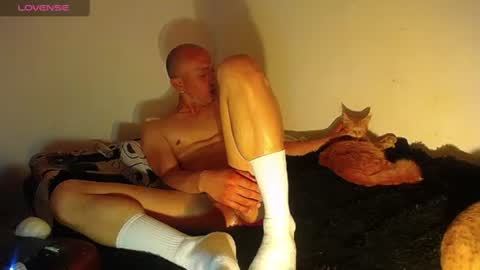 Snapshot of biglatin88 chatting on March 5, 6:44 am biglatin88 online show from March 5, 6:44 am