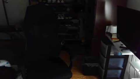 biglongt online show from October 24, 6:26 pm