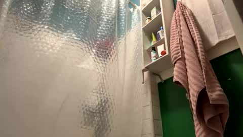 bigmanaround9 online show from September 12, 8:25 am