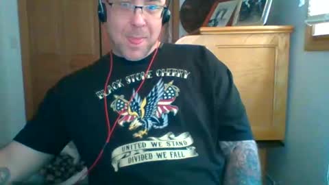 Snapshot of bigmike197167 chatting on May 12, 10:29 pm bigmike197167 online show from May 12, 10:29 pm