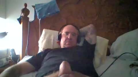 Snapshot of bigmike197167 chatting on May 20, 7:03 am bigmike197167 online show from May 20, 7:03 am