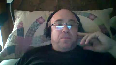 Snapshot of bigmike197167 chatting on May 25, 7:14 am bigmike197167 online show from May 25, 7:14 am