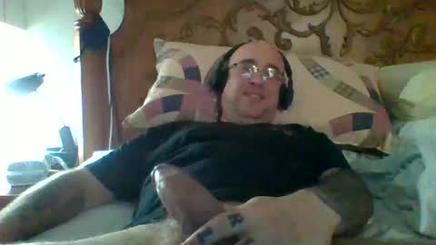 Snapshot of bigmike197167 chatting on May 26, 6:20 am bigmike197167 online show from May 26, 6:20 am