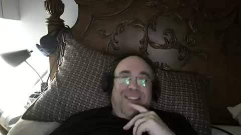 Snapshot of bigmike197167 chatting on June 14, 7:21 am bigmike197167 online show from June 14, 7:21 am