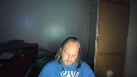 Snapshot of bigmike20129020 chatting on May 17, 9:28 am bigmike20129020 online show from May 17, 9:28 am