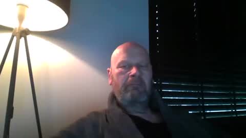 Snapshot of bigmike3339 chatting on February 26, 7:31 am bigmike3339 online show from February 26, 7:31 am