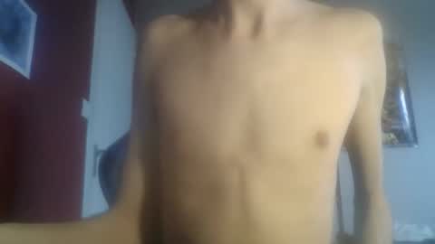 Snapshot of bignlouis chatting on May 4, 11:39 am Nicolas online show from May 4, 11:39 am