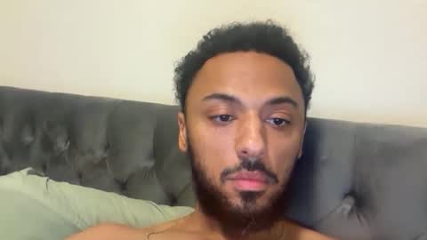 Snapshot of bigocaramel01 chatting on March 8, 7:01 am bigocaramel01 online show from March 8, 7:01 am