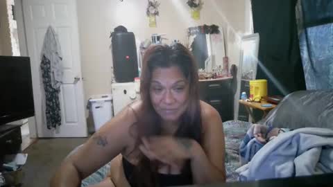 the Mini mami online show from October 8, 6:38 pm