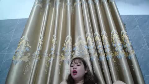 bigpussy_92 online show from December 2, 9:32 pm