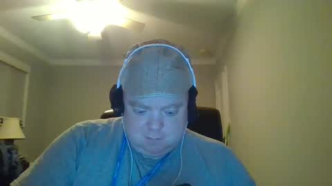 Snapshot of bigred_nyc chatting on February 1, 7:47 am Big Red online show from February 1, 7:47 am