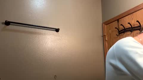 bigskinnyboyshh online show from February 24, 4:32 am