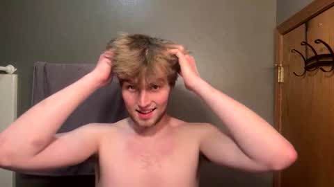 bigskinnyboyshh online show from March 27, 11:37 pm