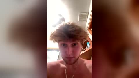 Snapshot of bigskinnyboyshh chatting on June 28, 6:58 pm bigskinnyboyshh online show from June 28, 6:58 pm
