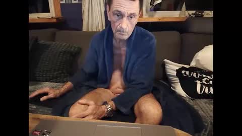 bigswe1 online show from December 26, 4:53 am