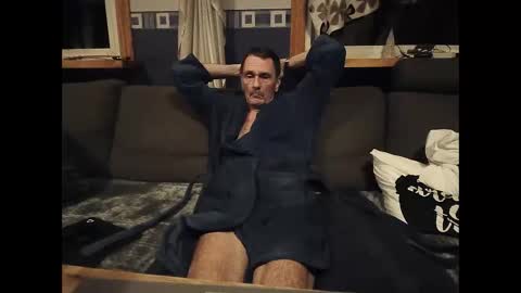 bigswe1 online show from December 27, 3:09 am